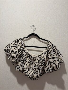 Women's Black & White Off-Shoulder Ruffle Top